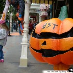 Disneyland 06 - 201009 - Halloween